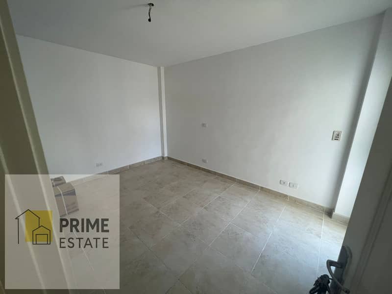 5 WhatsApp Image 2025-06-18 at 14.33. 43_c865eb07. jpg