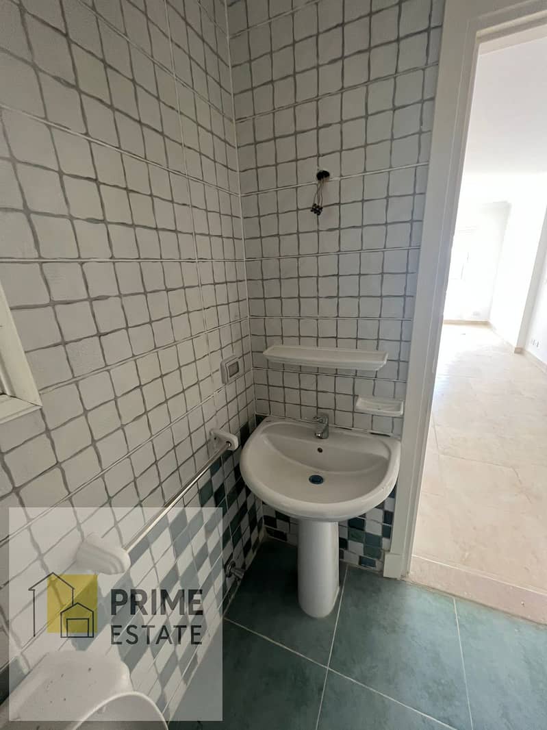 8 WhatsApp Image 2025-06-18 at 14.33. 45_f9cd04fc. jpg