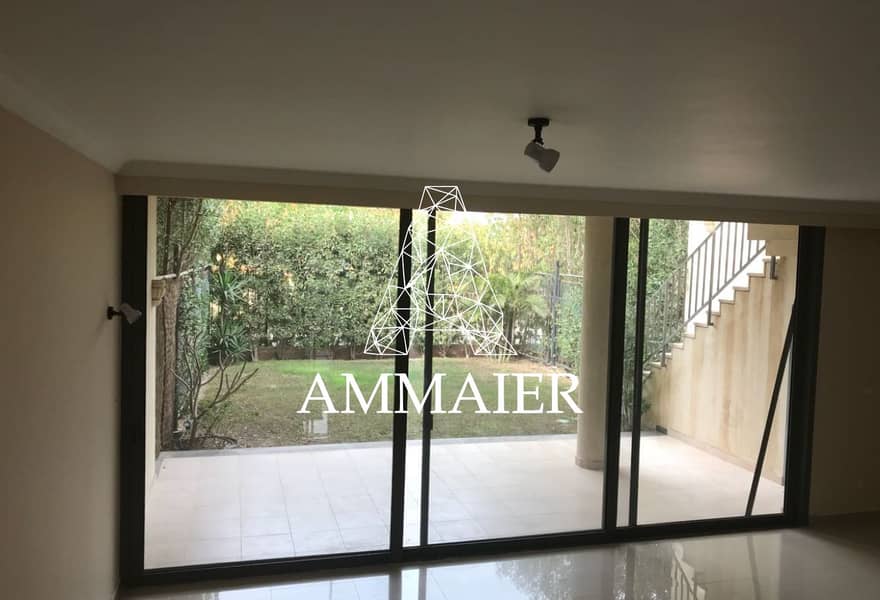 4 92ac3cc5-6488-4200-bea7-c25d0739fa87. jpg