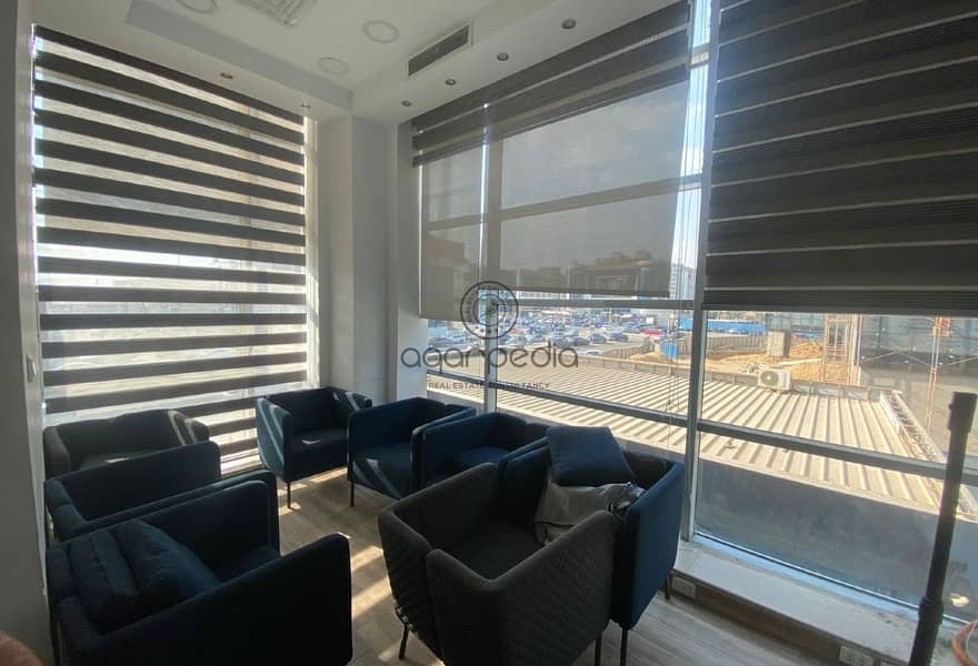 3 69bb0734-803f-4cbe-8063-fe71fcc37d80. jpg