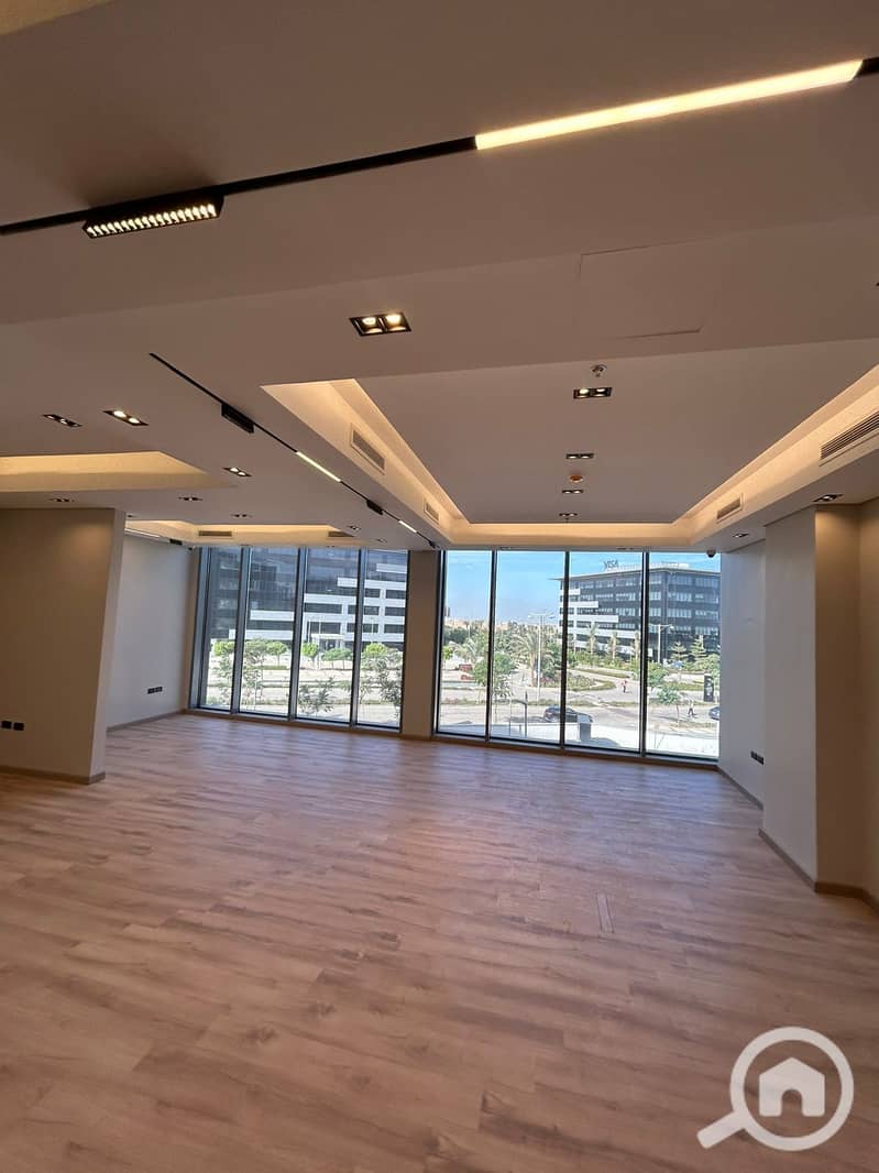 4 WhatsApp Image 2025-11-12 at 3.27. 40 PM (1). jpeg