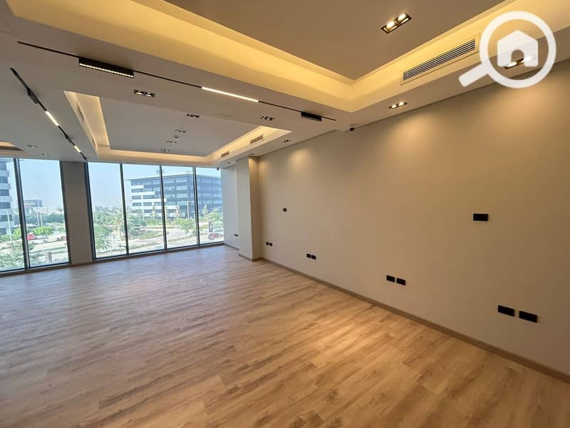 6 WhatsApp Image 2025-11-12 at 3.27. 44 PM. jpeg