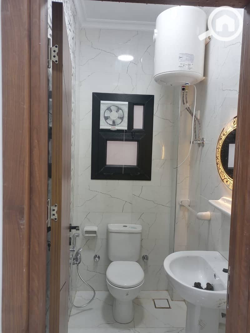 10 WhatsApp Image 2025-11-24 at 1.36. 54 PM. jpeg