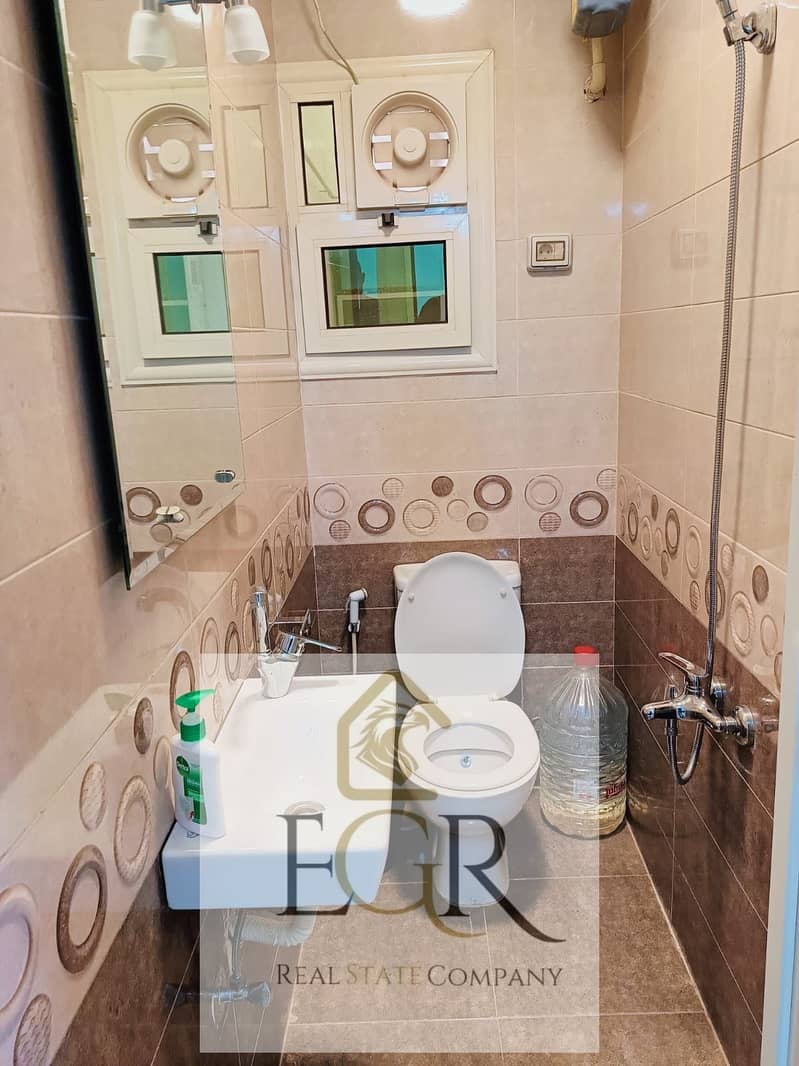 10 fa0d77a0-ca7d-4da1-a41a-19d15f1296a9. jpeg