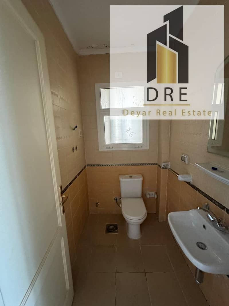 9 d2c7bc4d-8d13-4a76-a2bb-04469f441625. jpg