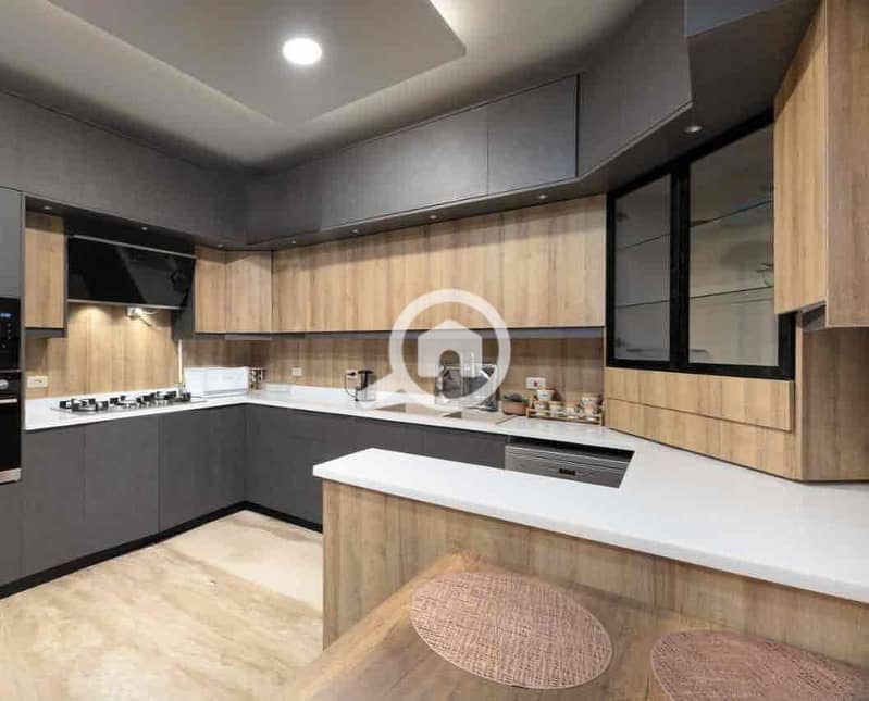 14 92e89227-185a-472a-90cb-6b2ef1a82459. jpg