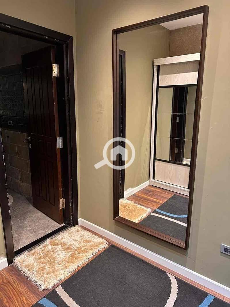 28 353da84d-83e9-4da2-b8ff-a5f8d09aaeab. jpg