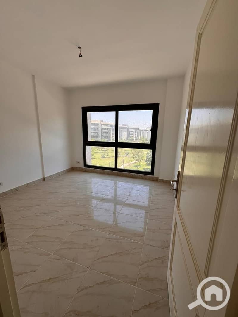 4 92a02898-1a33-4aeb-9e9a-c1ab7bafbdd6. jpeg