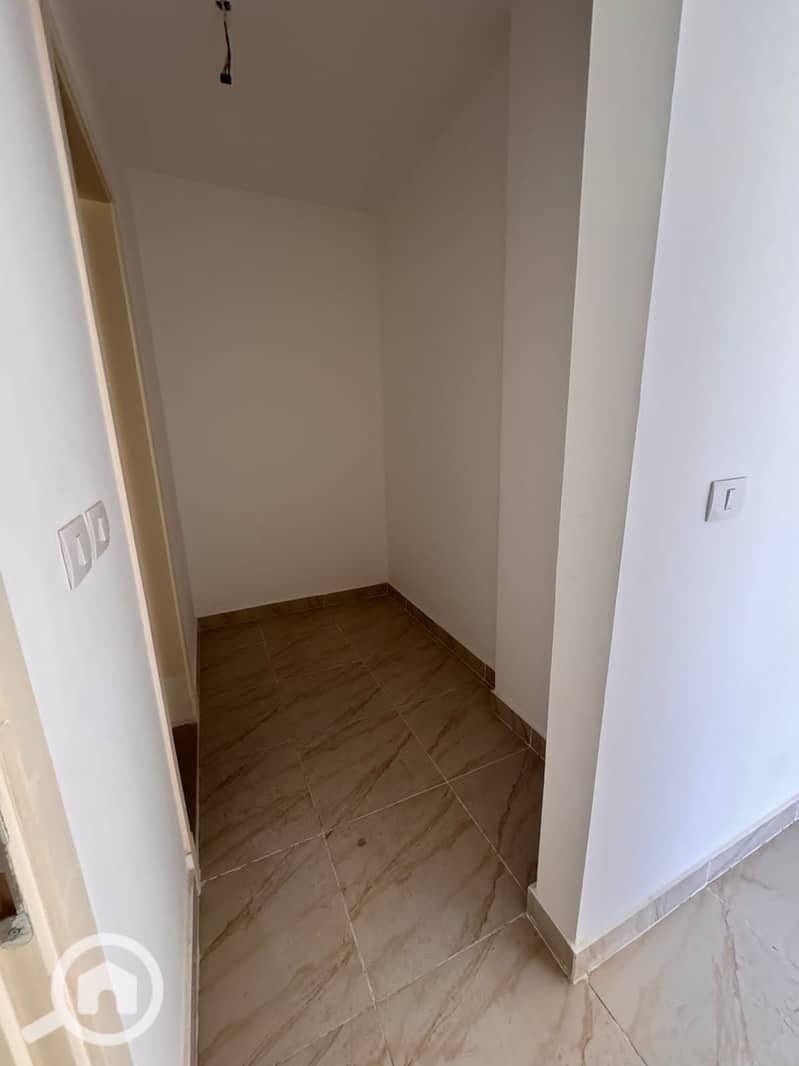 6 dcddf1b2-acac-4596-ac1b-a872810dd7b1. jpeg