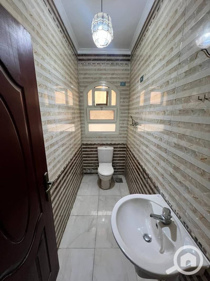 5 WhatsApp Image 2025-11-23 at 5.18. 53 PM. jpeg