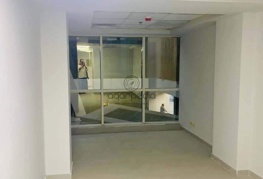 10 fefaf953-ba15-4bbb-a1fd-7c2bdca00324. jpg