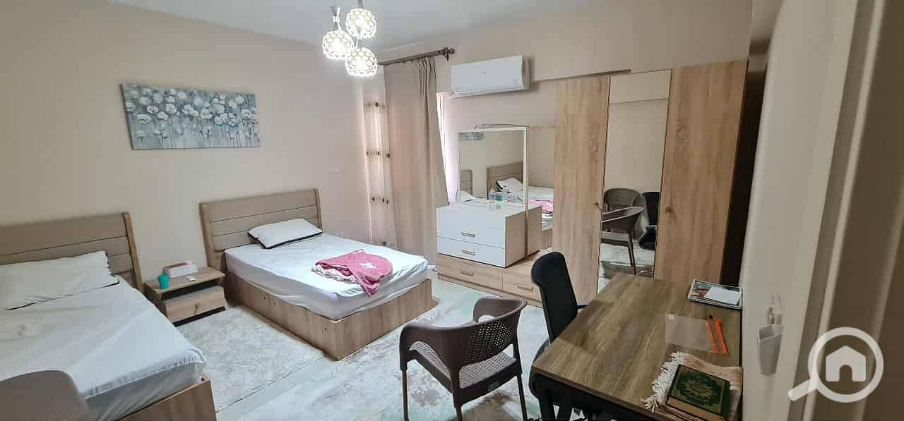 4 9a84a964-b6ad-4e5d-a44a-d652cd5bda53. jpg