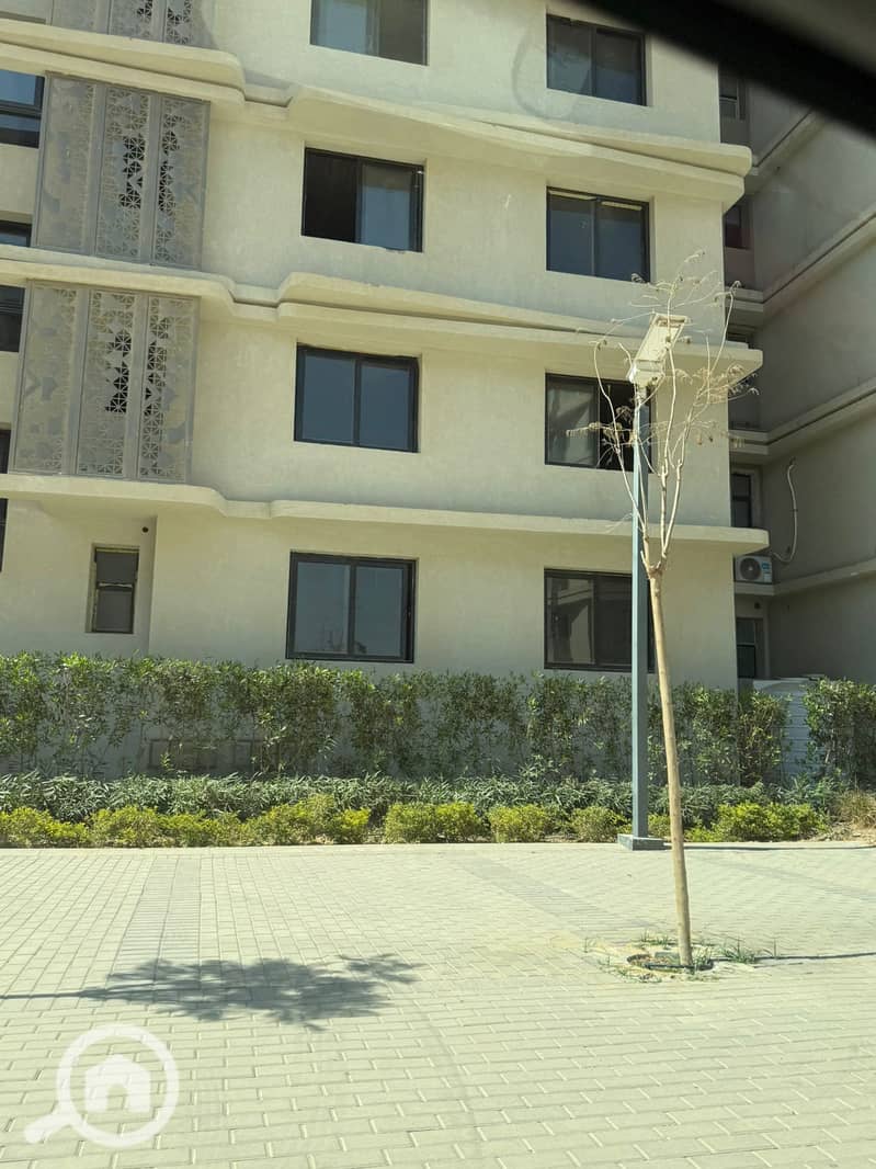 12 WhatsApp Image 2025-08-25 at 15.20. 16_106a46ba. jpg