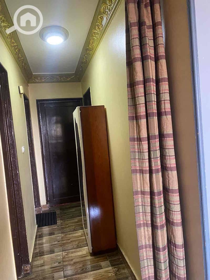 10 b4cde8d6-48df-428a-8e73-407989803a04. jpg