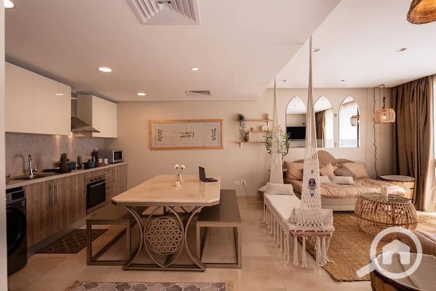 3 2fe09af9-7a24-4738-9655-74897bba8aec. jpg