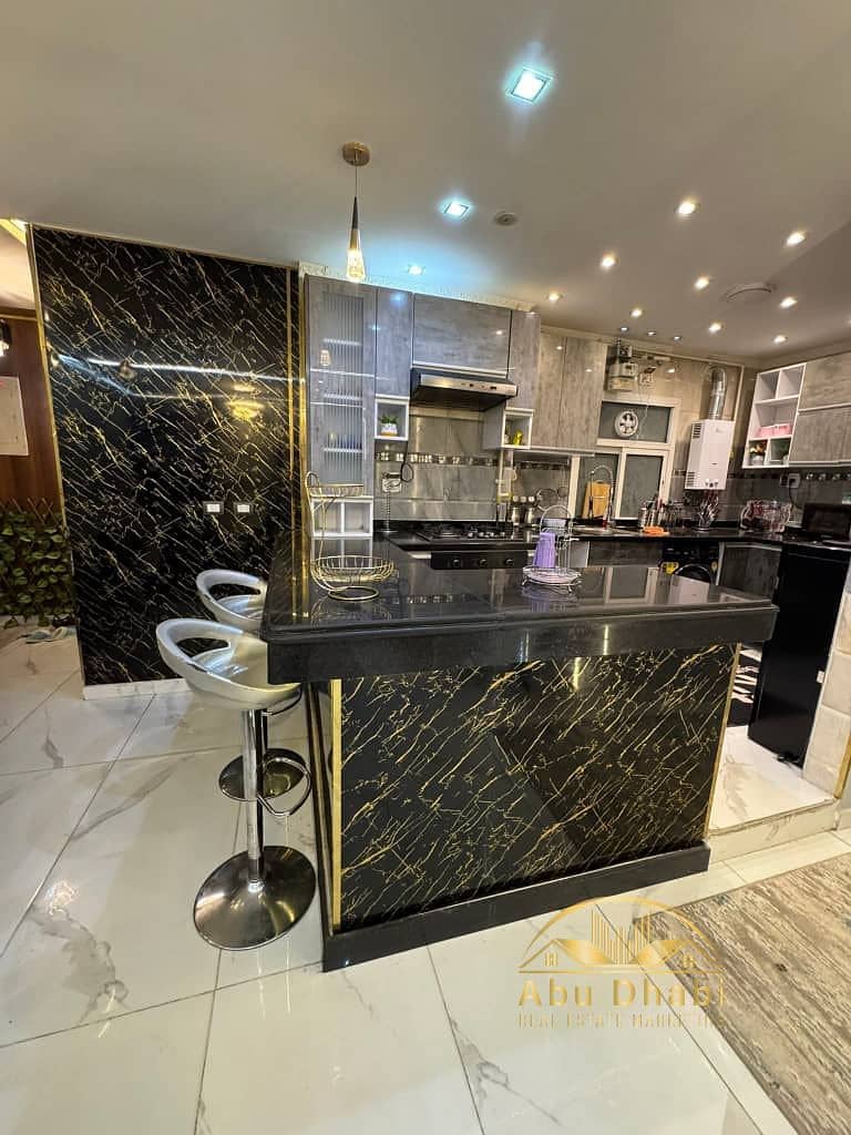 14 077ad744-c3a6-4642-aa24-adfdf8339986. jpg