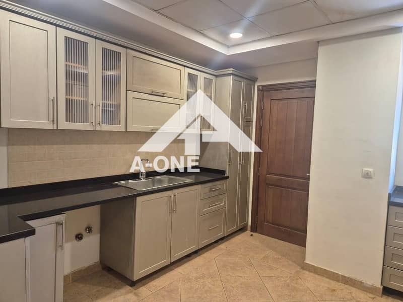 8 507ca803-7cac-4b32-8fba-f902a0aab032. jpeg