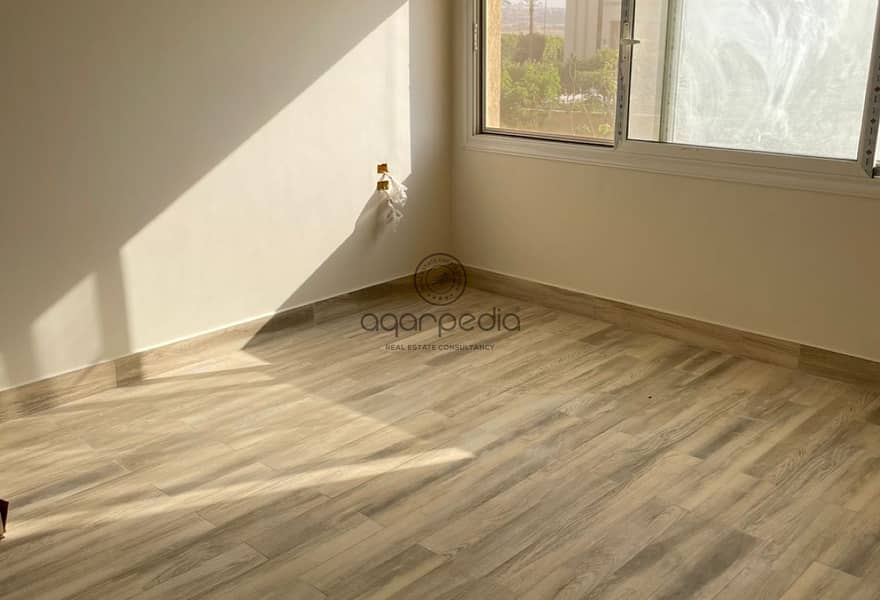 2 2fa9034a-a0f9-44da-94ce-5cc24a5e9d1a. jpg