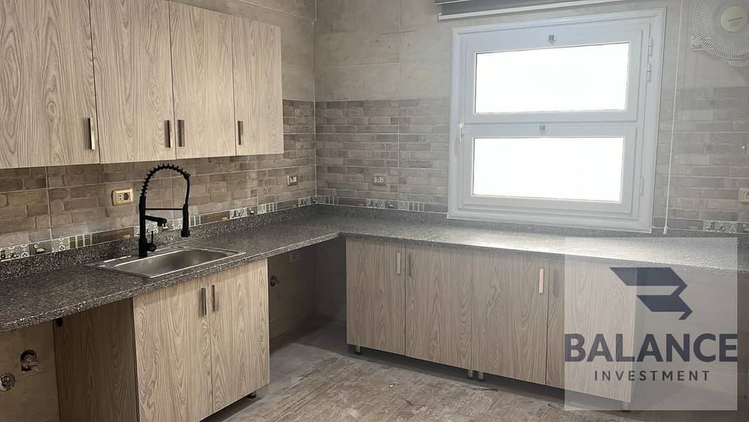 3 61fe9d43-8638-4748-adcb-72067c8a3ff3. jpg