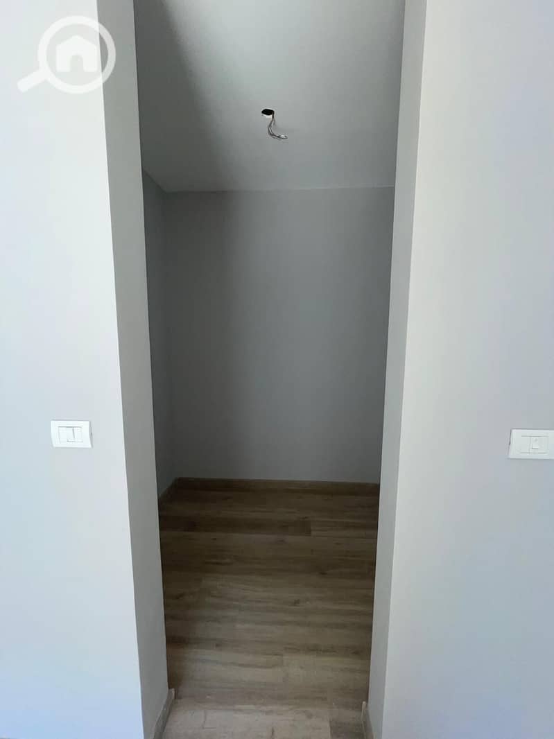 8 WhatsApp Image 2025-11-24 at 2.48. 12 PM (3). jpeg