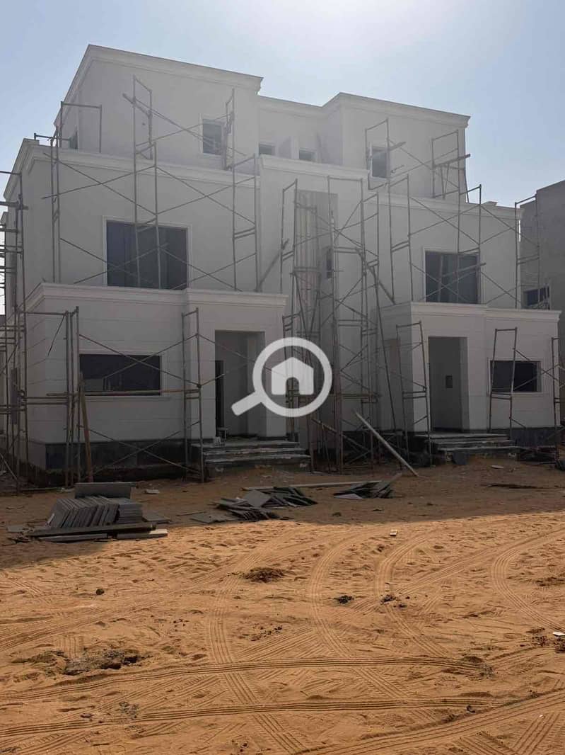 5 afe3d80f-0576-4550-9c78-cd4188d53afb. jpg