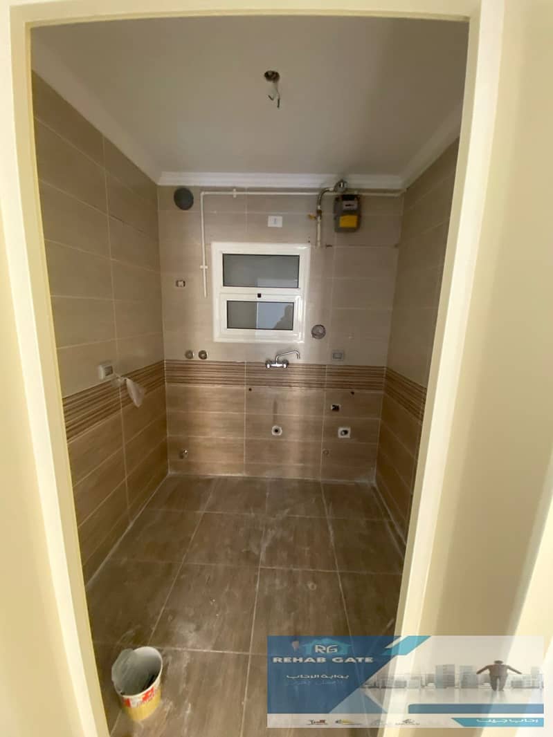 7 8e610a79-eafe-4869-930d-4a21d02716b7. jpeg