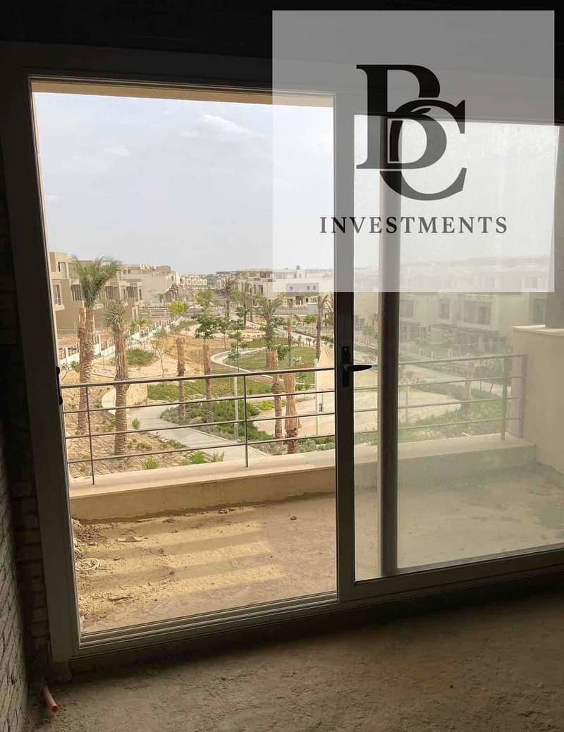 10 5095cf27-1c78-41a7-950d-8fb3aa5ed02a. jpg