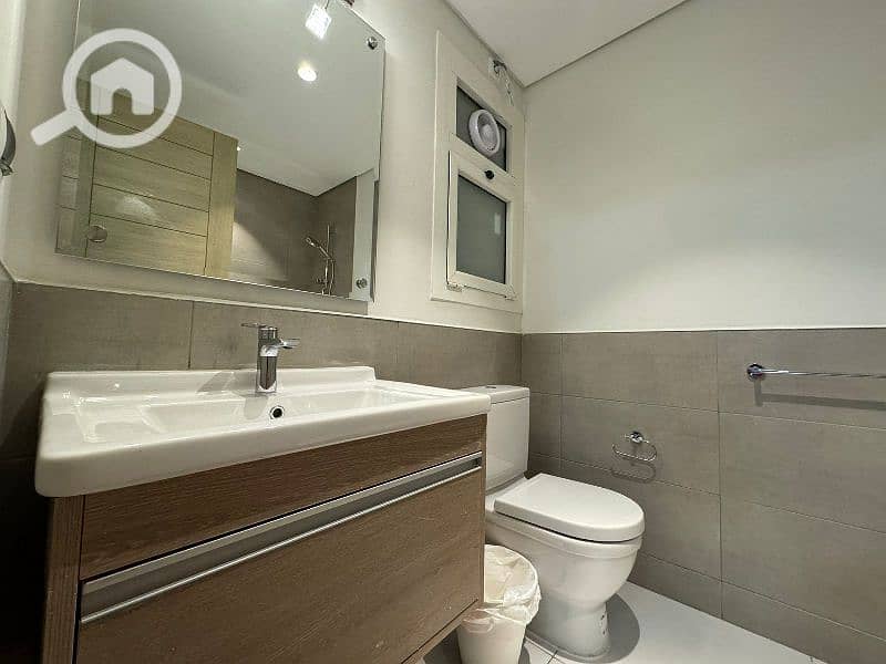 7 WhatsApp Image 2024-11-18 at 5.07. 42 PM (6). jpg