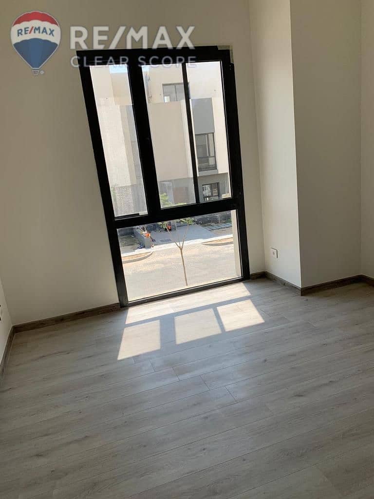 6 340db4ec-036a-469c-886f-334f04d5363e. jpeg