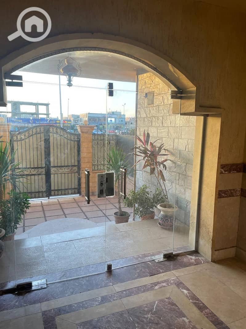 3 e4a5c41f-b9e6-439b-8d2d-6ecd291f408f. jpeg