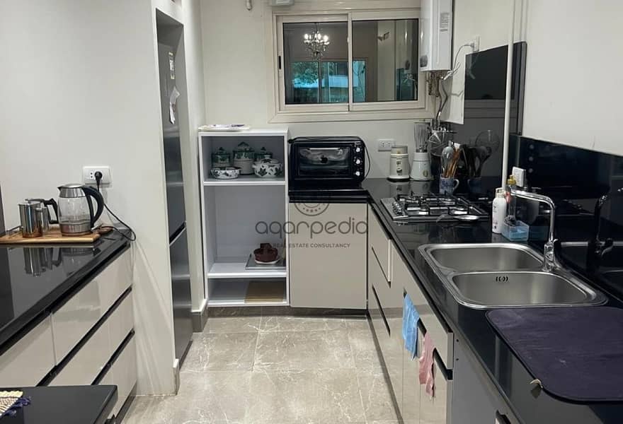 4 62a7ef21-3b39-42d0-8c69-27aa523e9d68. jpg