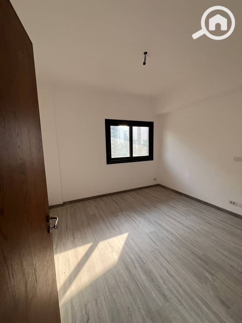 5 af2606d7-9472-47b3-98ac-e1d7ecfb7a10. jpg