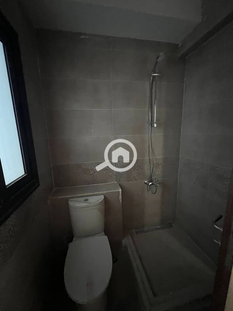 9 acc299c2-f36b-4363-beee-cfb3d6e31636. jpg