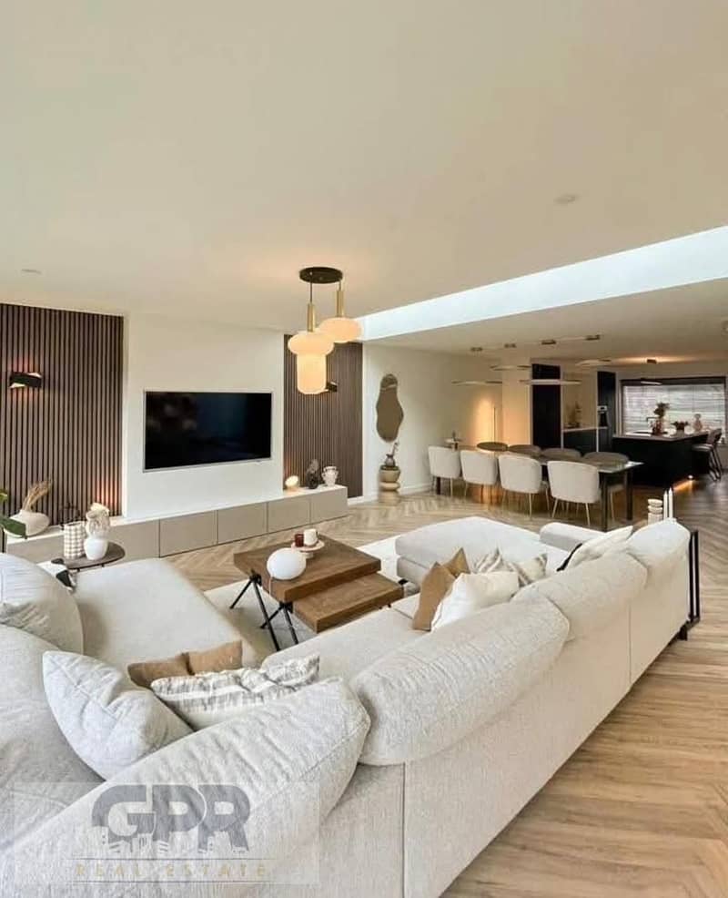 6 8640cbfa-018b-4b94-acda-3a5e41339731. jpg