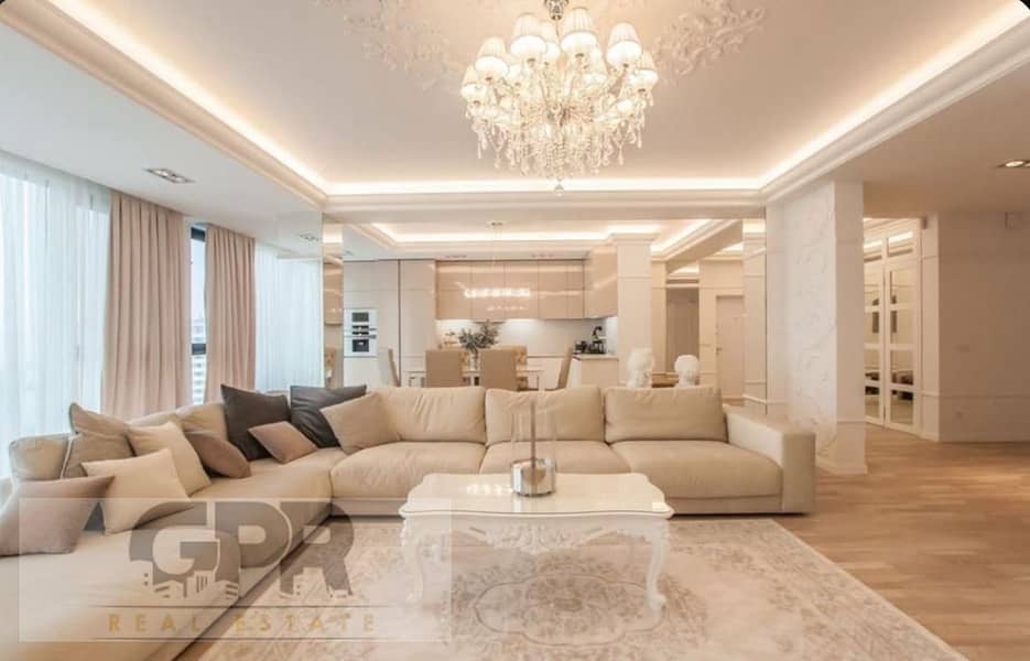 10 45c674ad-a81a-46fc-832c-fa861c4eafc1. jpg