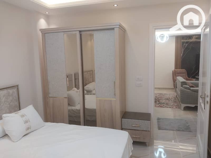 6 d685230b-7fab-4e81-b8f3-32070cb16e8f. jpeg