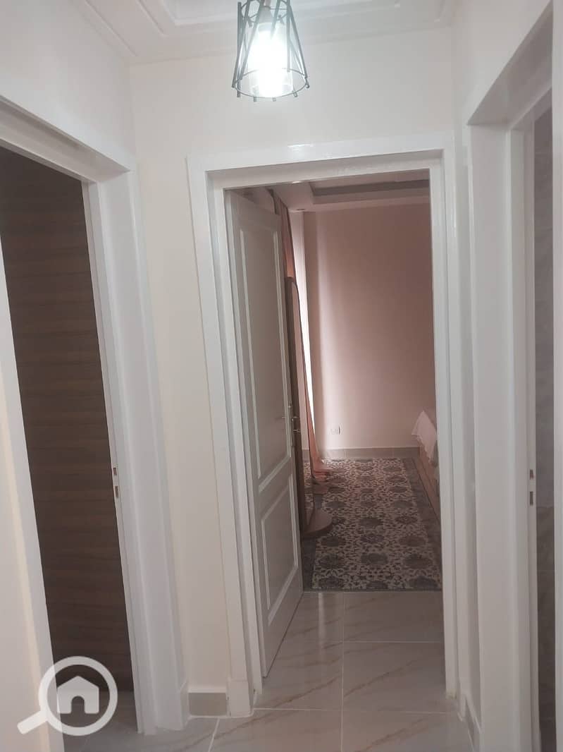 13 c92d30f3-fa77-4ec5-924e-39205b921f5f. jpeg