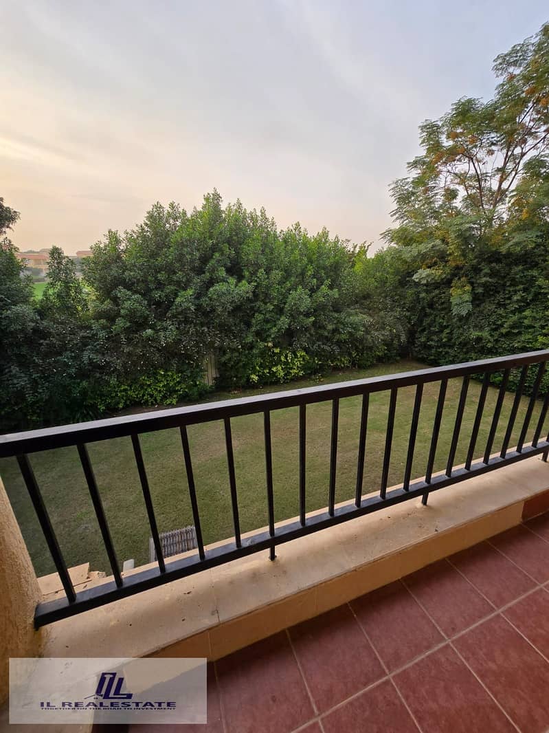 22 f5c8f1d5-3984-495d-b17a-2753d88bdaaf. jpg