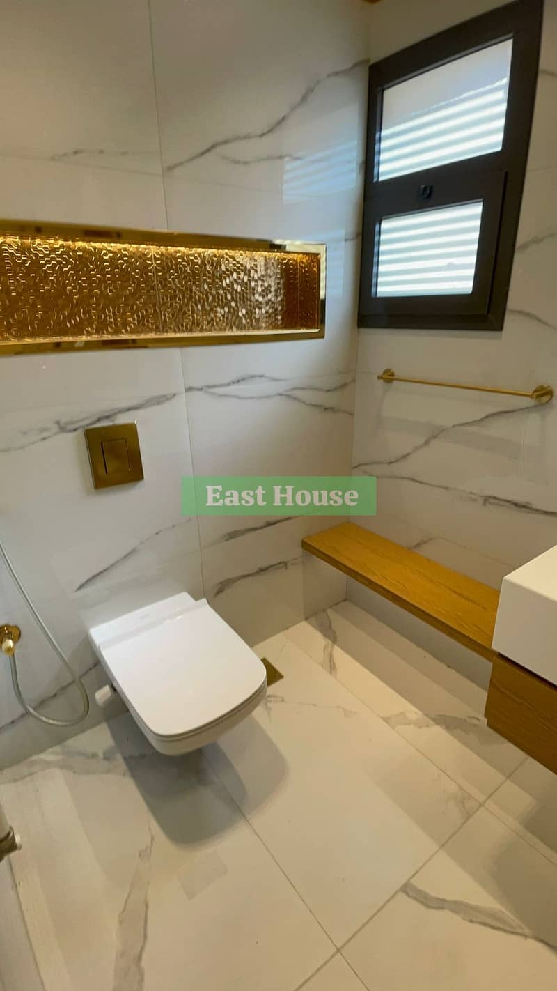 14 5c76b3bd-b2b4-4cb9-ba09-d4a3fef20870. jpeg