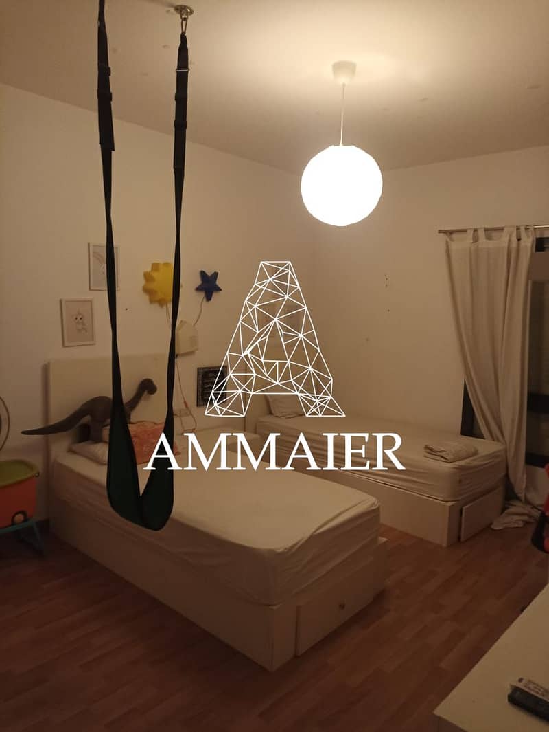 11 fb2b21ee-2dc2-4352-8c4e-613b66bdae6a. jpg