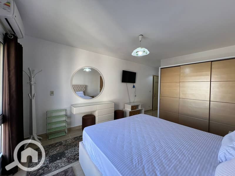 9 42584a15-eaca-4c77-988f-d2be42f9c654. jpg