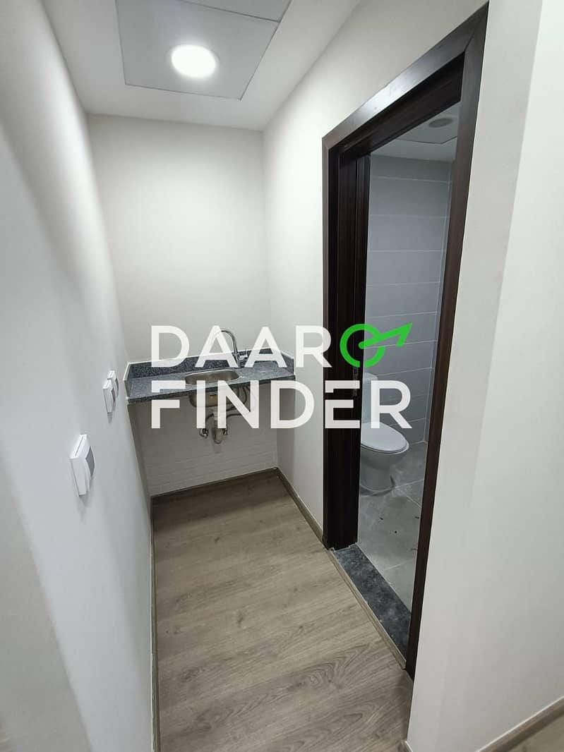 7 3b7603a9-ed86-4a4a-8236-6b5efdf4edb2. jpg