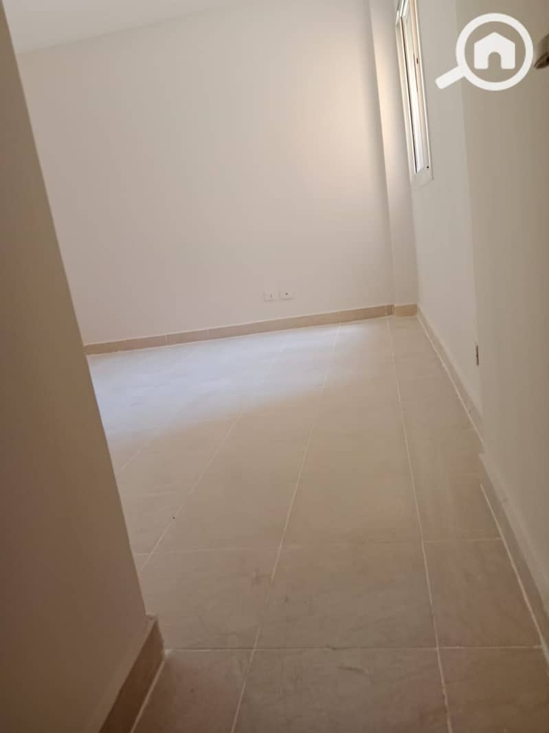 5 1029b73b-ffba-4cf1-a4cf-1bf6d6235a59. jpeg