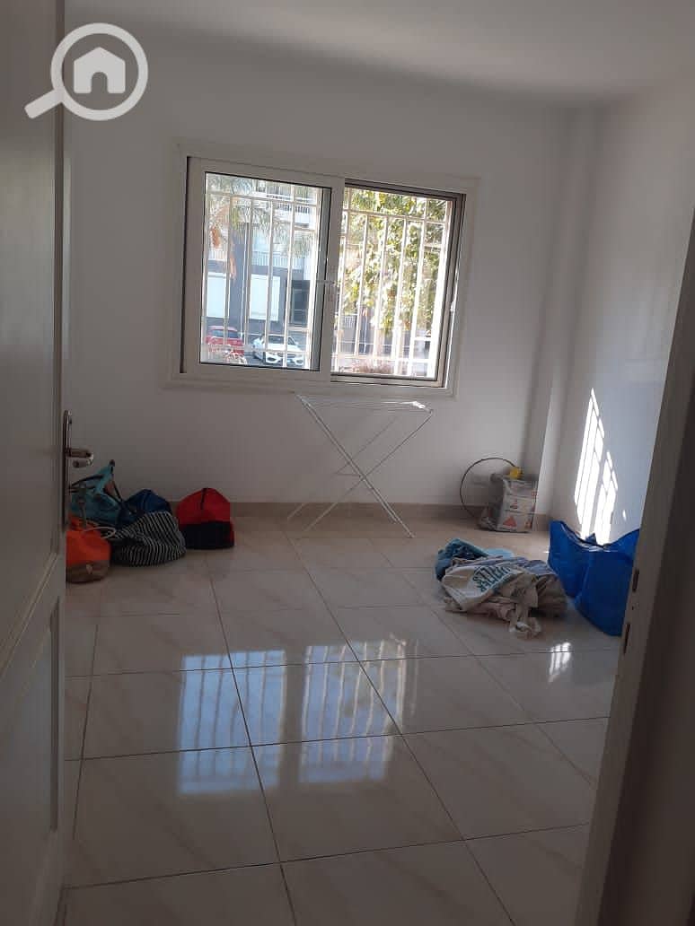 2 40d8a1e7-92b1-410a-ad1e-bf4f913645bb. jpg