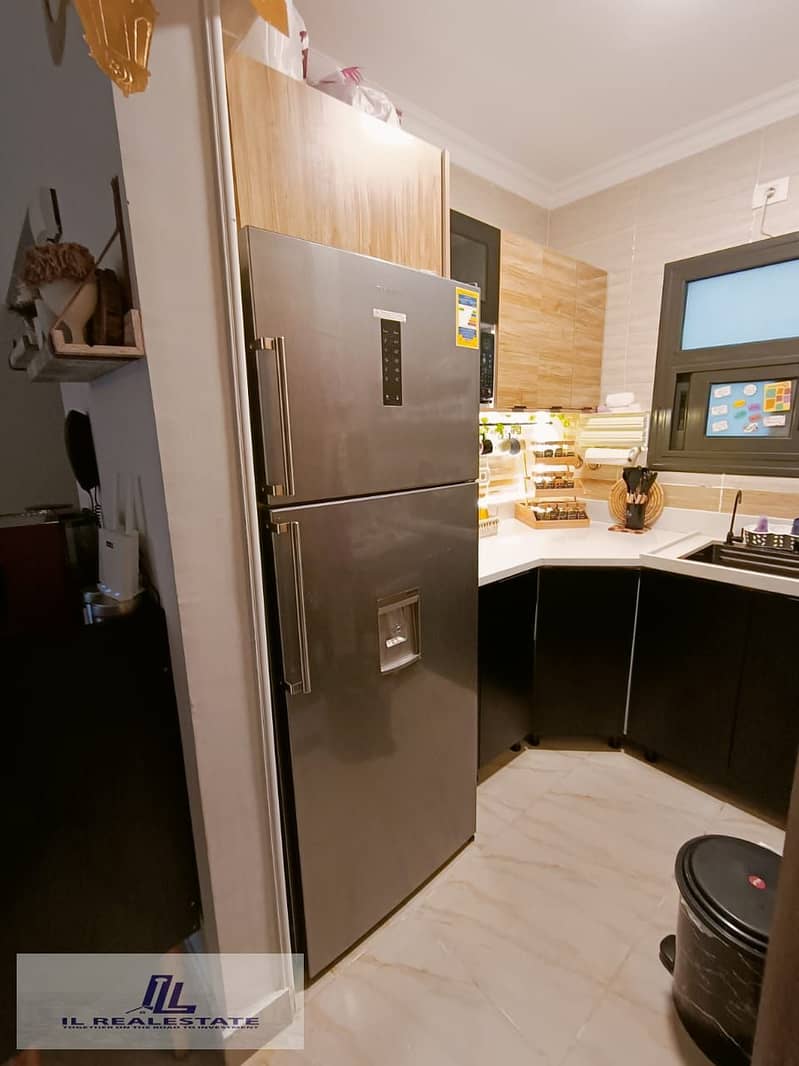 4 51c0cbbc-7569-4d3b-9e6b-db0768c6d82c. jpg