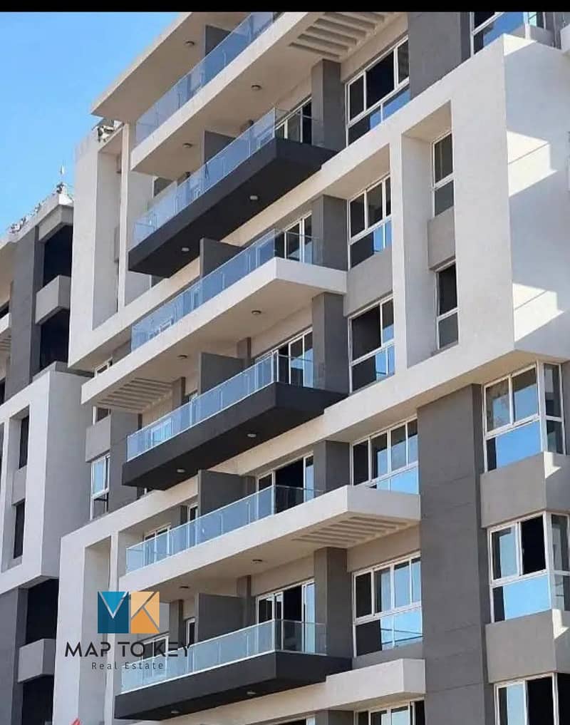 10 f7b043bf-5a16-4c5a-b16f-def4641aa008. jpg