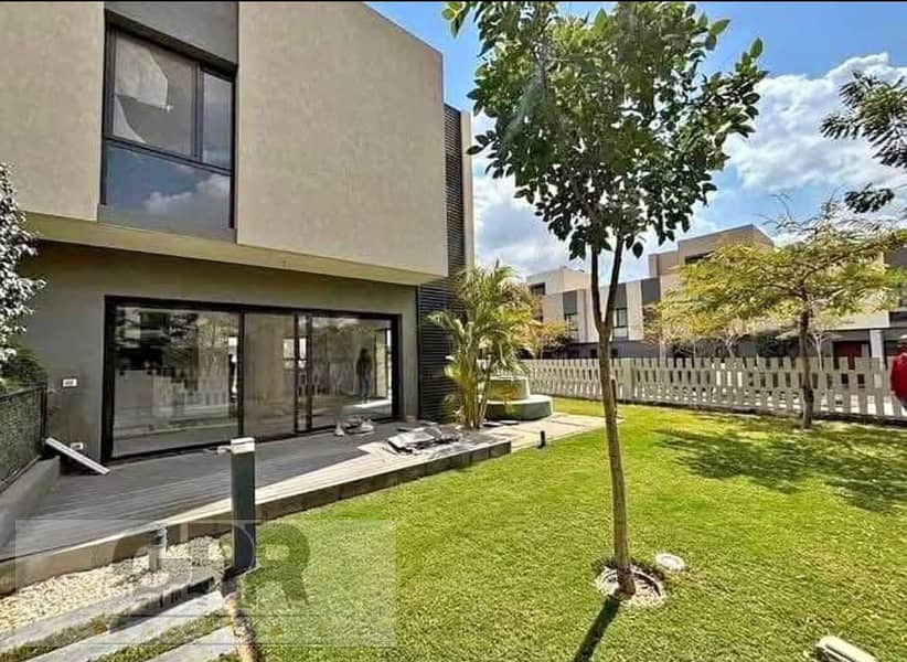 2 8a5704ba-64a5-495b-a154-c4034d577636. jpg