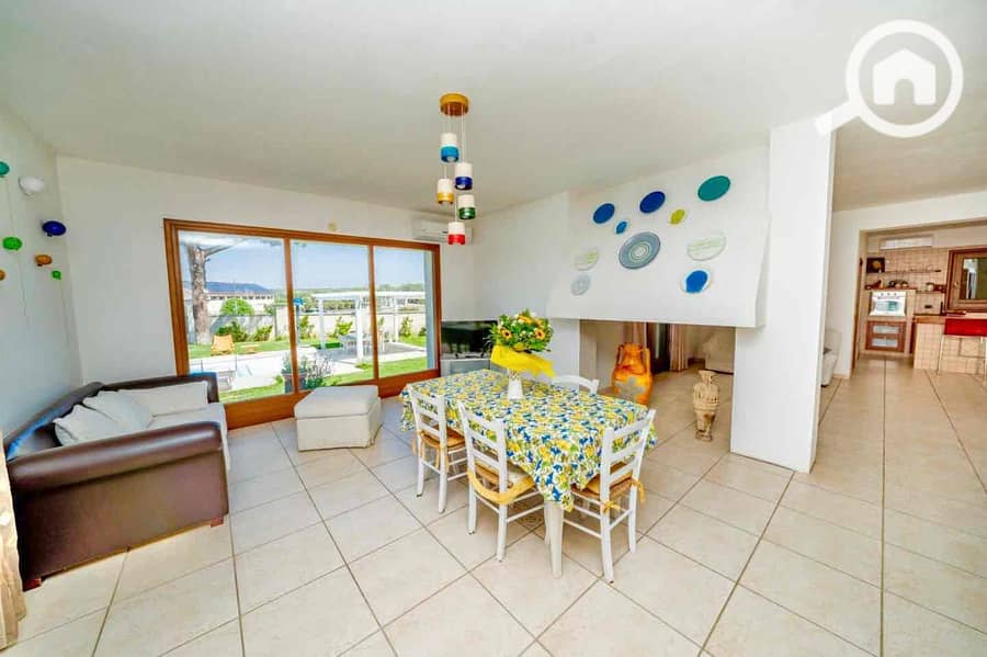 24c85a73-ef3b-43a2-a3c7-52e0da5af87d. jpg