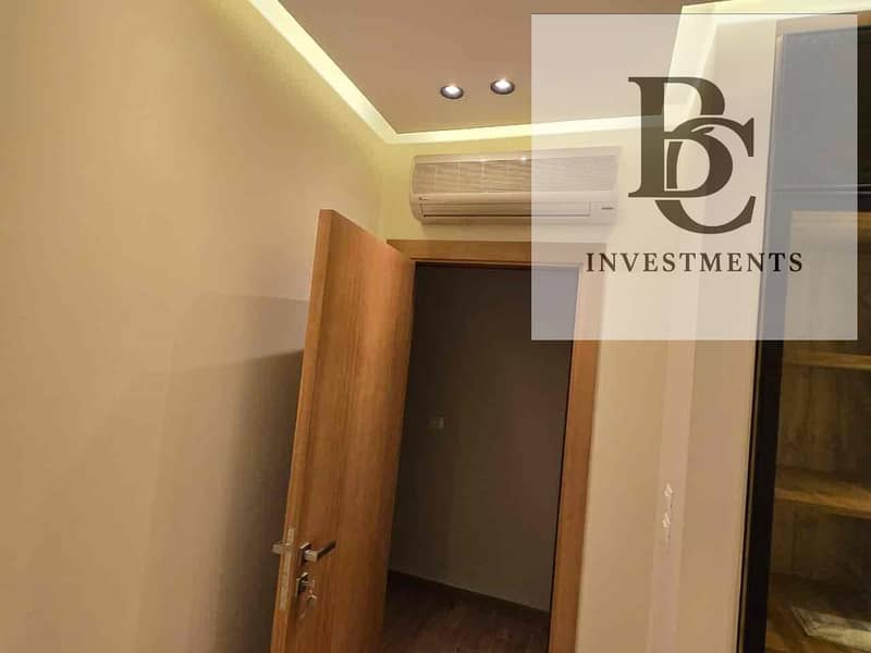 8 84a487cf-1414-4f74-8395-fcb8fc2b34a6. jpg