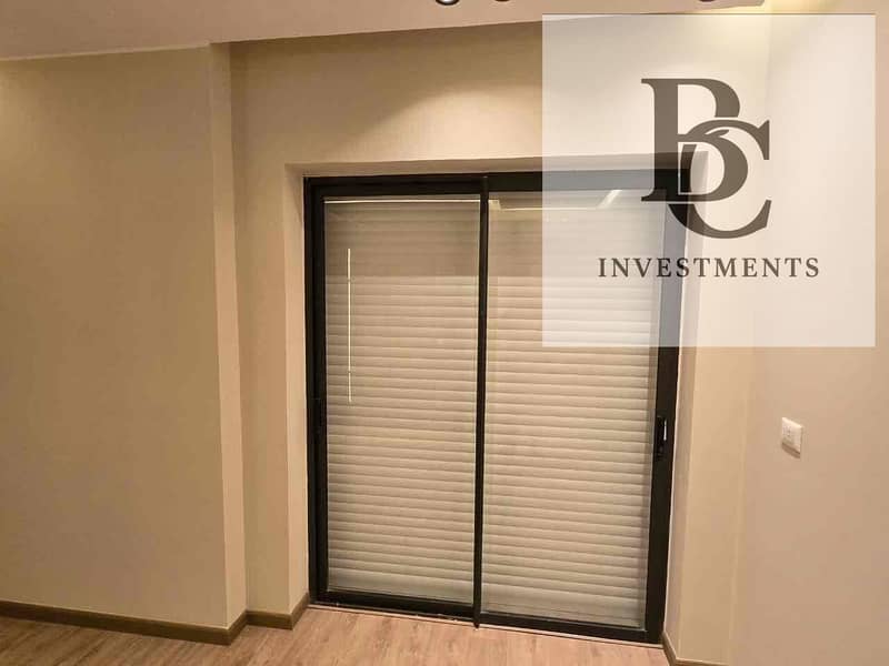 10 0e4fed27-de18-4af4-865a-0909de3d315e. jpg